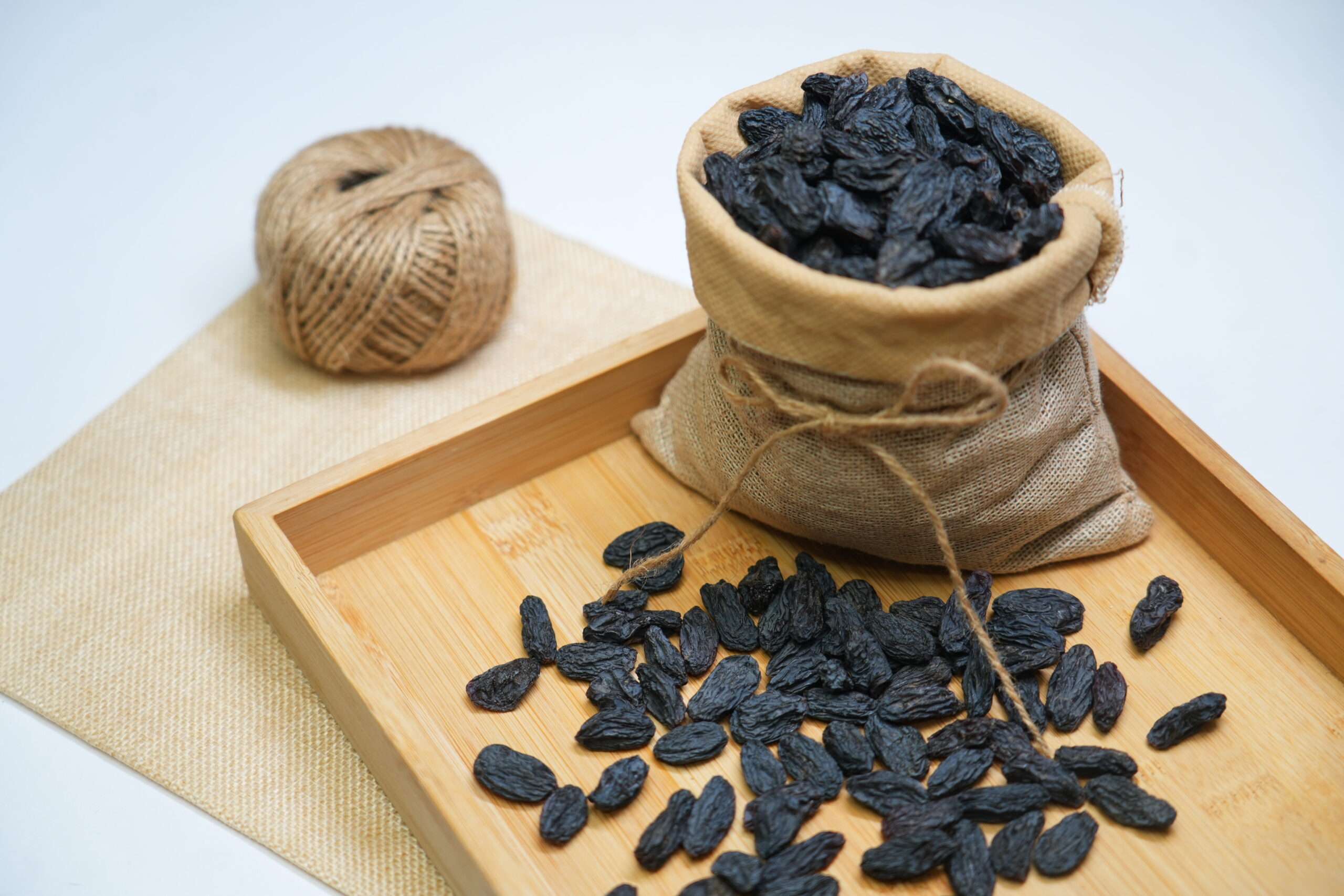 Raisins / Kishmish – Black With Seed
