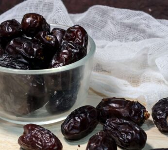 Dates / Khajur Kalmi